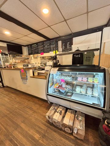 44 U.S. Route 4, Bridgewater, VT 05053