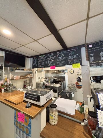 44 U.S. Route 4, Bridgewater, VT 05053