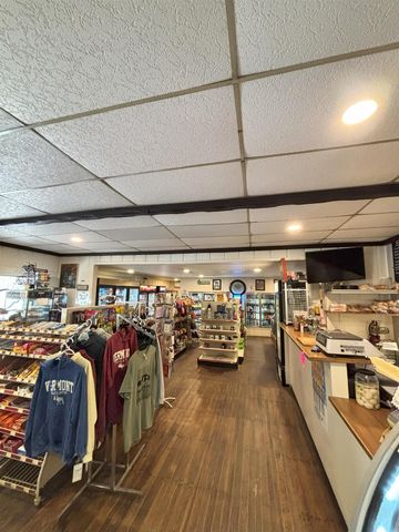 44 U.S. Route 4, Bridgewater, VT 05053