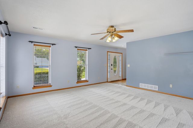 206 W OAKS DR, Ashland, MO 65010