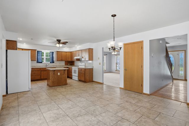 206 W OAKS DR, Ashland, MO 65010