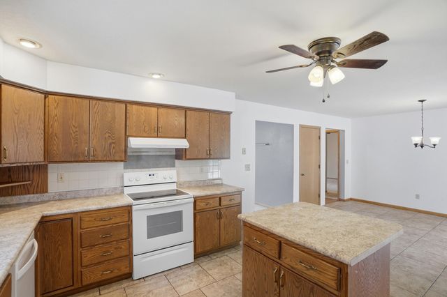206 W OAKS DR, Ashland, MO 65010