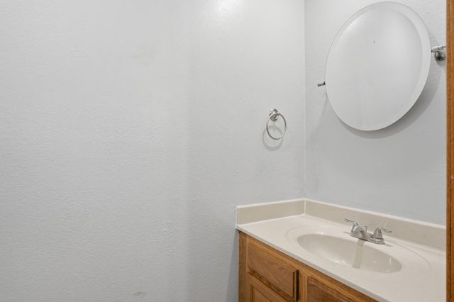 206 W OAKS DR, Ashland, MO 65010