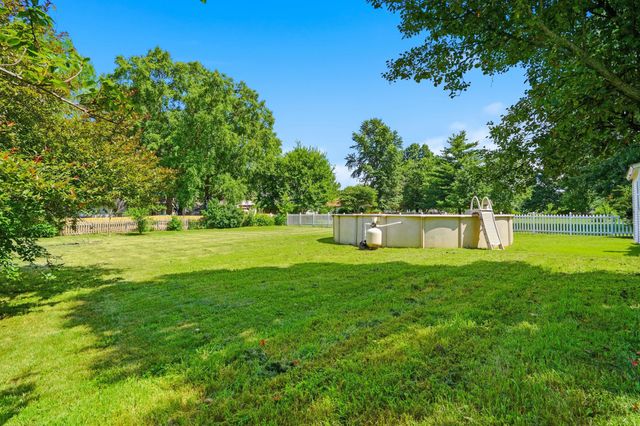 206 W OAKS DR, Ashland, MO 65010