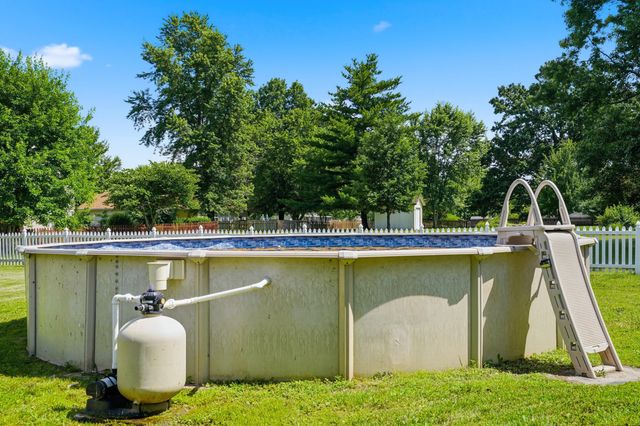 206 W OAKS DR, Ashland, MO 65010