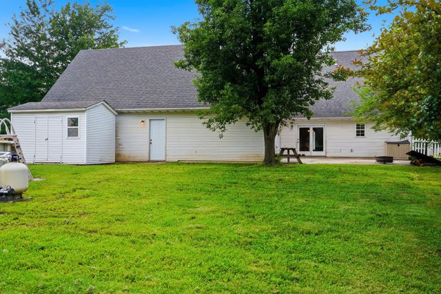 206 W OAKS DR, Ashland, MO 65010
