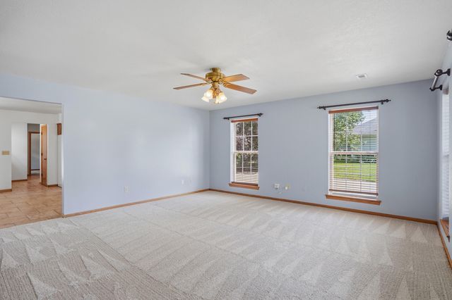 206 W OAKS DR, Ashland, MO 65010