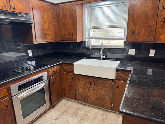 815 Klare Avenue, Rosenberg, TX 77471