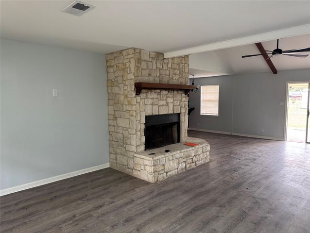 815 Klare Avenue, Rosenberg, TX 77471