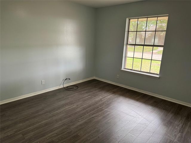 815 Klare Avenue, Rosenberg, TX 77471