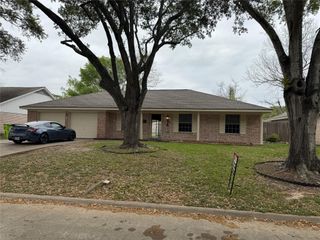815 Klare Avenue, Rosenberg, TX 77471