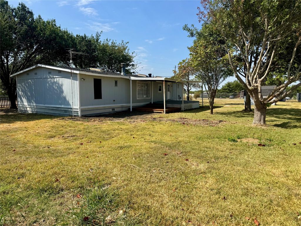 7201 Pica Drive, Alvarado, TX 76009 — exterior