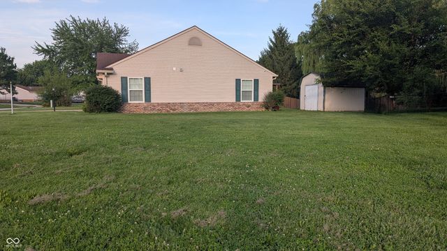 5065 Emmert Drive, Indianapolis, IN 46221