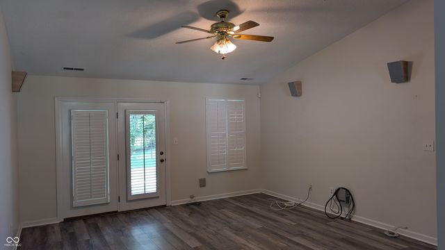 5065 Emmert Drive, Indianapolis, IN 46221