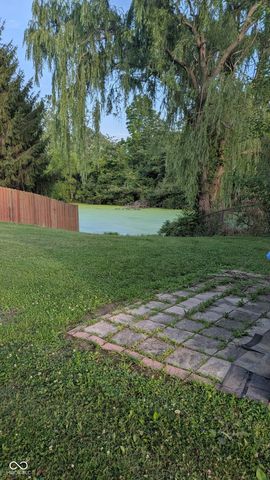 5065 Emmert Drive, Indianapolis, IN 46221