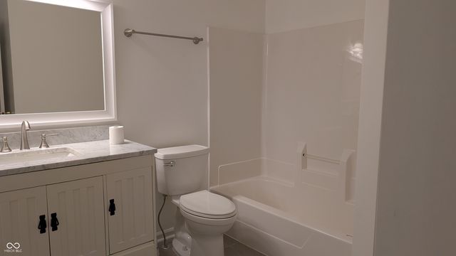 5065 Emmert Drive, Indianapolis, IN 46221