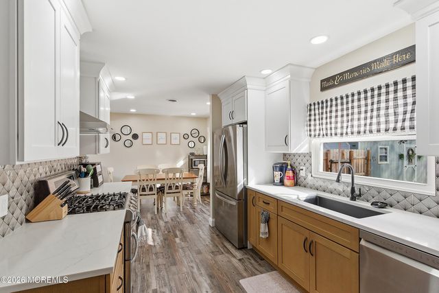 137 Spray Avenue, Beachwood, NJ 08722