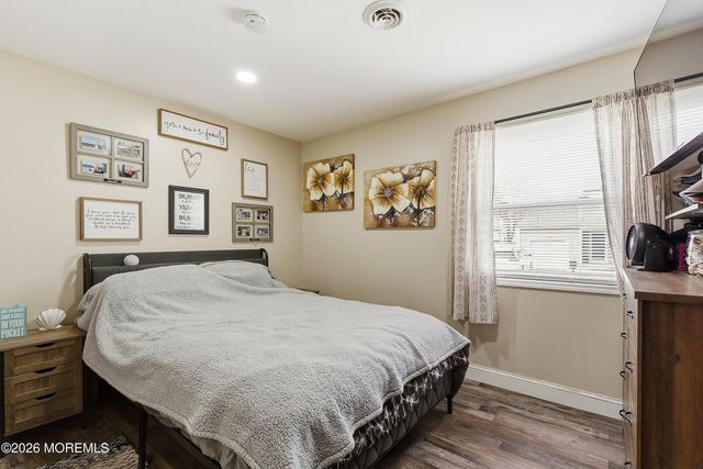 137 Spray Avenue, Beachwood, NJ 08722