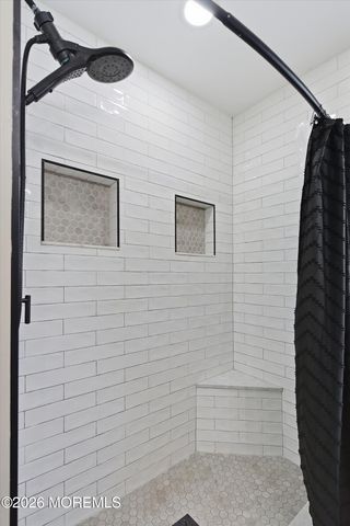 137 Spray Avenue, Beachwood, NJ 08722