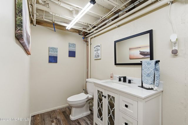 137 Spray Avenue, Beachwood, NJ 08722