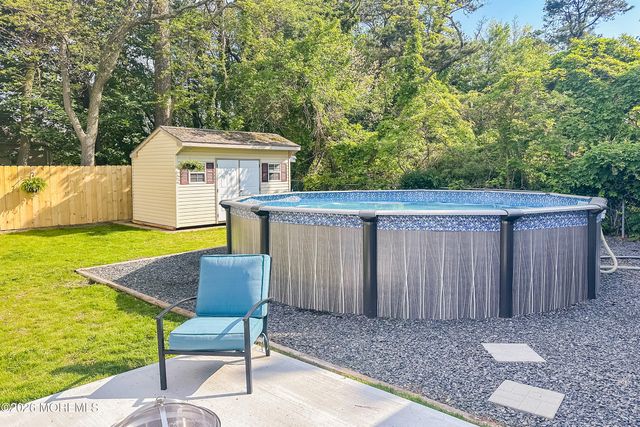 137 Spray Avenue, Beachwood, NJ 08722