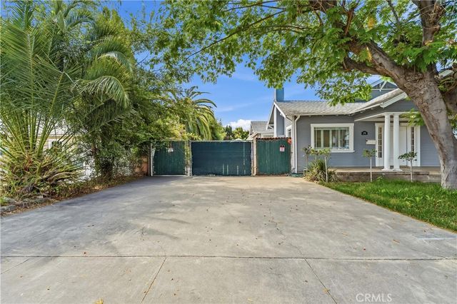 332 Chester Place, Pomona, CA 91768