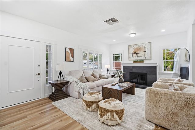 332 Chester Place, Pomona, CA 91768