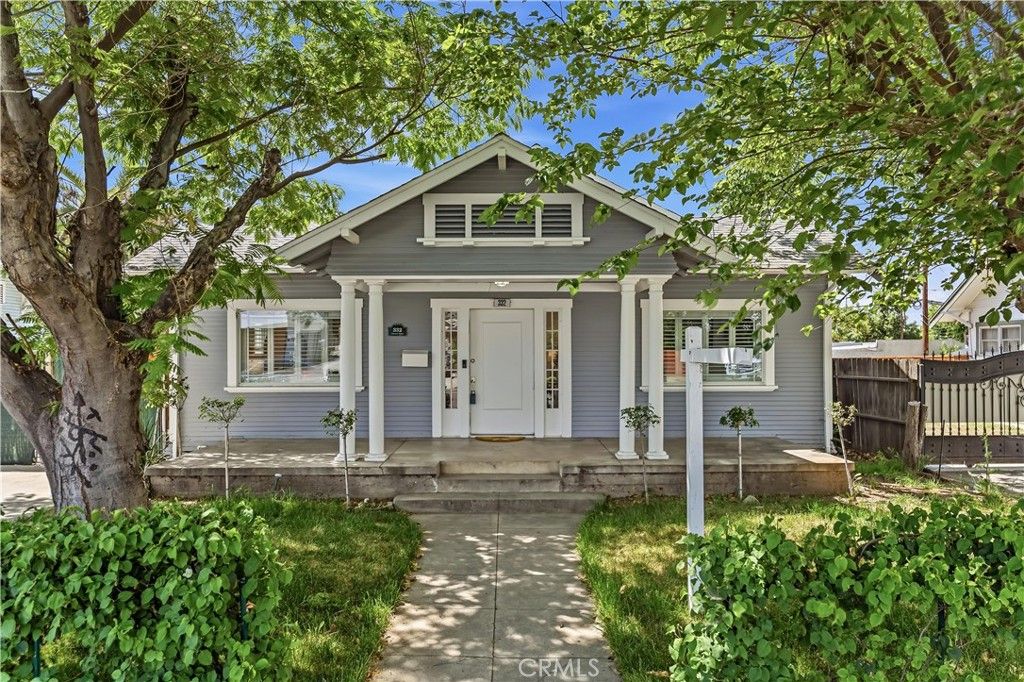 332 Chester Place, Pomona, CA 91768