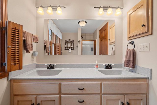 1420 SHANNON STREET, Green Bay, WI 54304