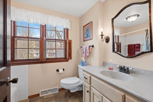 1420 SHANNON STREET, Green Bay, WI 54304