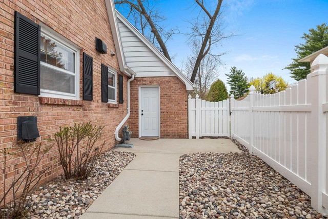 1420 SHANNON STREET, Green Bay, WI 54304