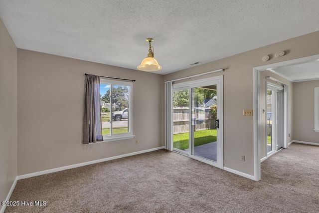218 Branchwood Drive, Jacksonville, NC 28546