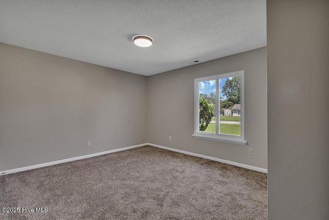218 Branchwood Drive, Jacksonville, NC 28546