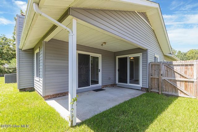 218 Branchwood Drive, Jacksonville, NC 28546