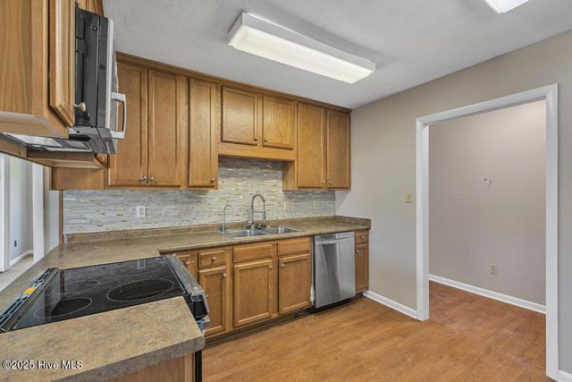 218 Branchwood Drive, Jacksonville, NC 28546