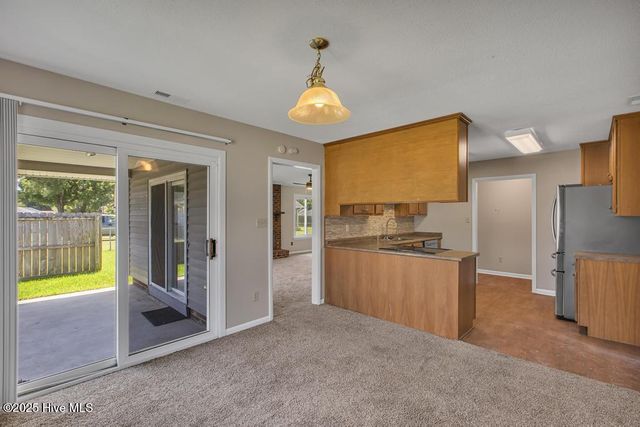 218 Branchwood Drive, Jacksonville, NC 28546