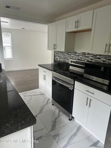 8543 FORT CAROLINE Road, Jacksonville, FL 32277