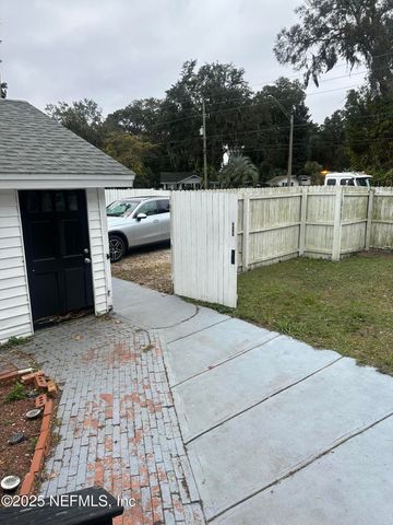 8543 FORT CAROLINE Road, Jacksonville, FL 32277