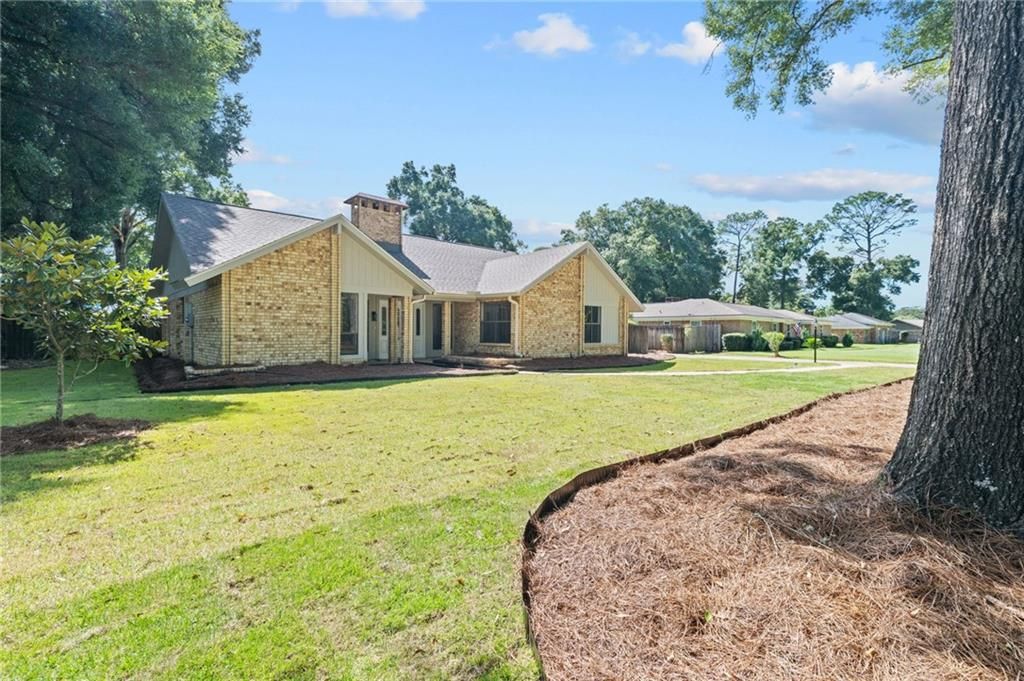 562 Vaughn Drive N, Satsuma, AL 36572 — photo 3