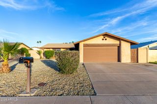 8905 N 55TH Drive, Glendale, AZ 85302