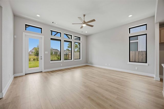 7727 Cattail Shallows Lane, Katy, TX 77493