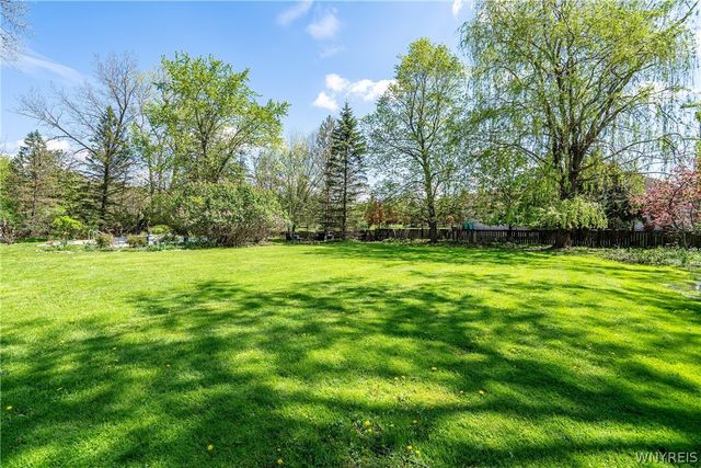 5241 Willowbrook Drive, Clarence, NY 14031