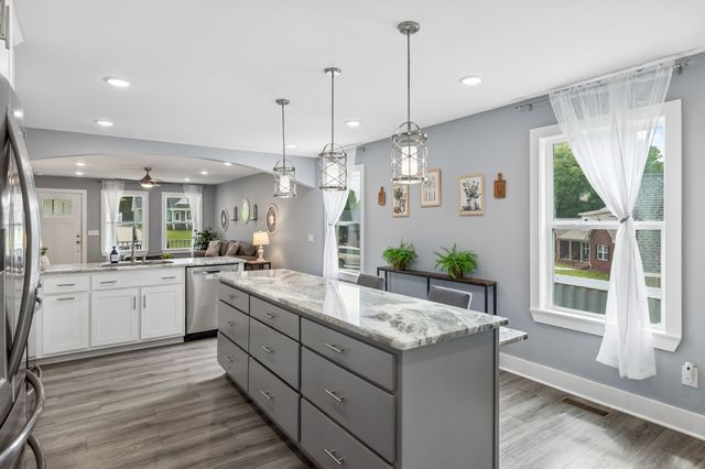 380 Mockingbird Ln, Hartsville, TN 37074