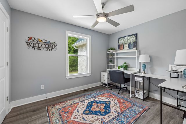 380 Mockingbird Ln, Hartsville, TN 37074