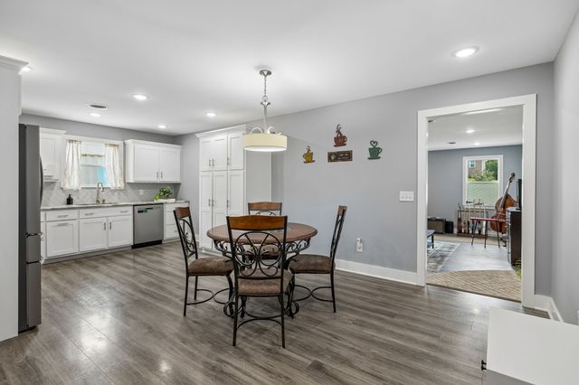 380 Mockingbird Ln, Hartsville, TN 37074