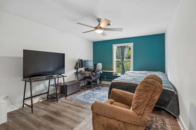 380 Mockingbird Ln, Hartsville, TN 37074