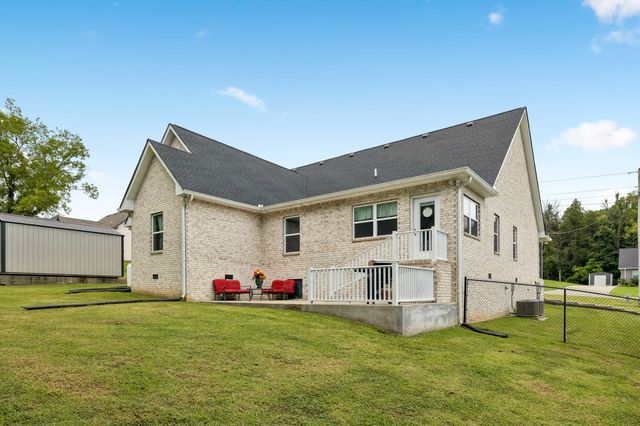 380 Mockingbird Ln, Hartsville, TN 37074