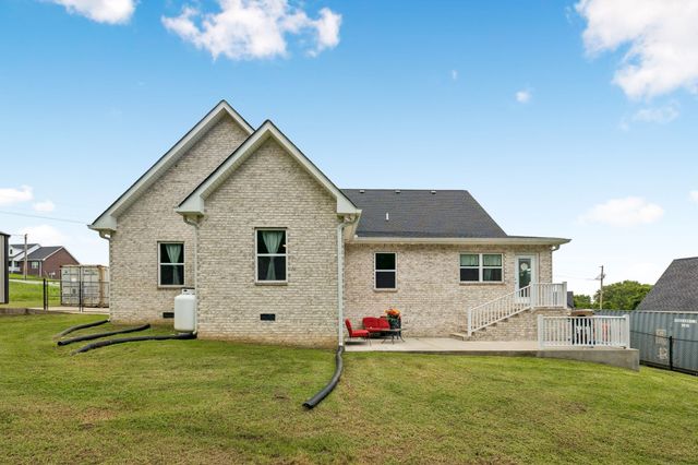 380 Mockingbird Ln, Hartsville, TN 37074