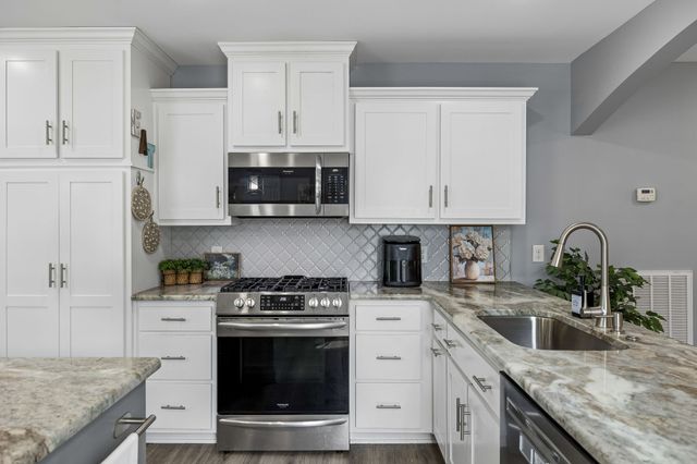 380 Mockingbird Ln, Hartsville, TN 37074