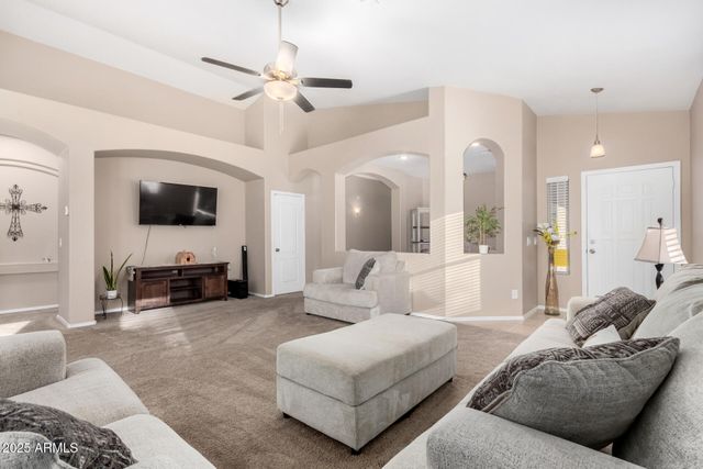 17504 N PHOENICIAN Drive, Surprise, AZ 85374